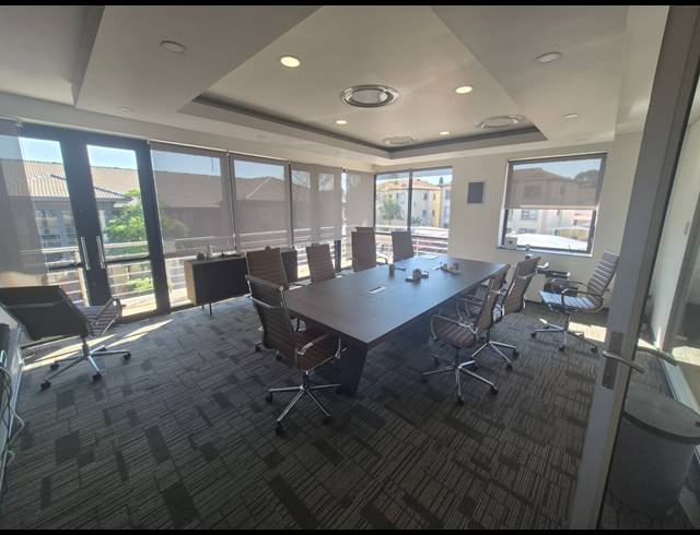 197M² OFFICE TO LET IN WOODMEAD